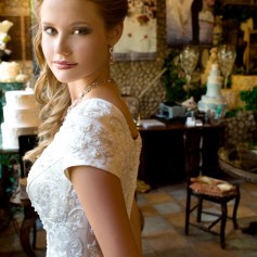 modest_wedding_dresses_14_of_23